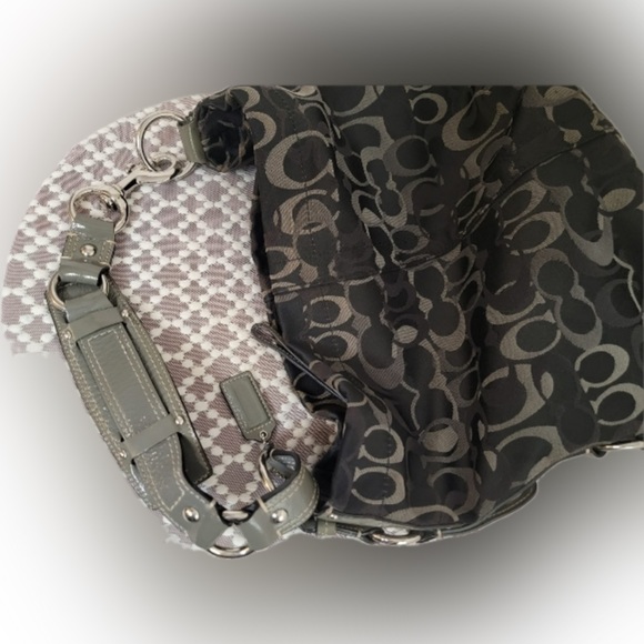 EUC Coach Shoulder Bag - Picture 6 of 7